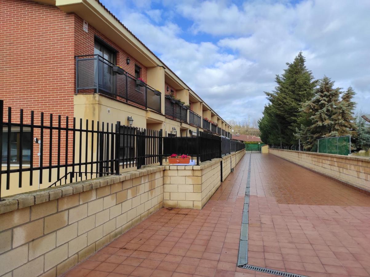 En El Corazon Del Barrio De La Estacion Villa Haro Dış mekan fotoğraf